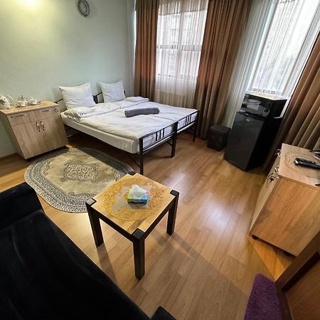 Alem Hotel Yerevan Exterior photo