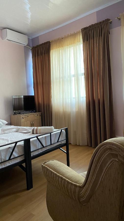 Alem Hotel Yerevan Exterior photo