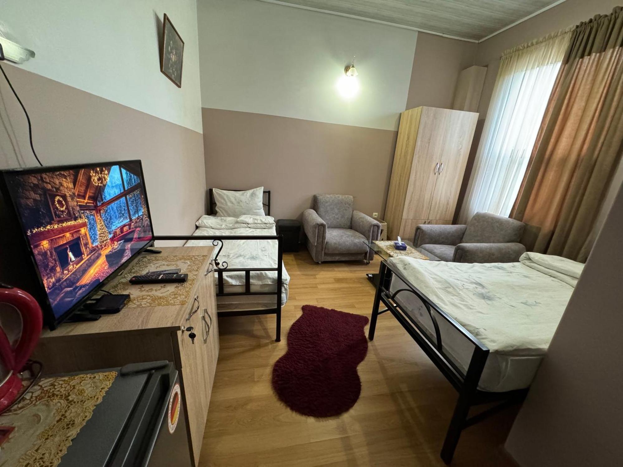 Alem Hotel Yerevan Exterior photo
